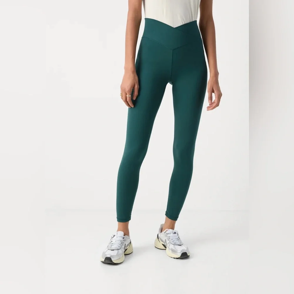 Aerie Real Me High Waisted Crossover Leggings💙 - Picture 3 of 5